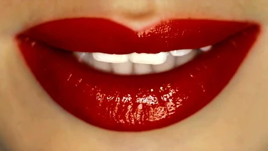 Пацан натянул в рот и в пизду подружку своей старшей сестры, да ещё и обкончал ей всё личико