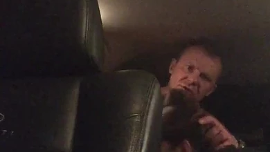 Елену Беркову трахает в тачке ее бывший парень. Поимел в рот и в пизду участницу Дом-2.