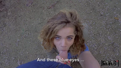 Сломала телефон? Не беда, ведь пиздёночкой можно заработать на новый!